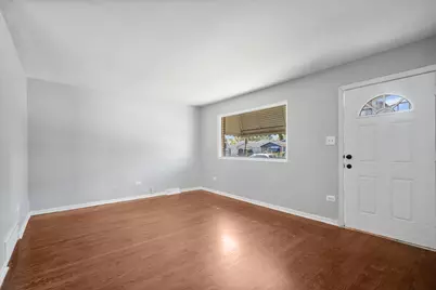 1652 W Montvale Avenue, Chicago, IL 60643 - Photo 3