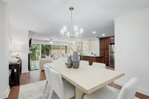 1 Oak Brook Club Dr, Oak Brook, IL 60523 - Photo 15
