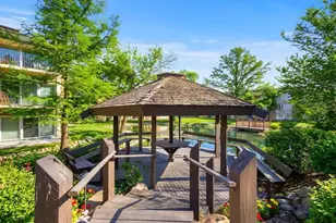 1 Oak Brook Club Dr, Oak Brook, IL 60523 - Photo 37