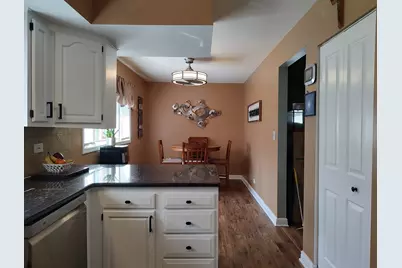 834 Shawnee Trail, Lake in the Hills, IL 60156 - Photo 25