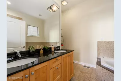 1901 W Division Street #2N, Chicago, IL 60622 - Photo 15