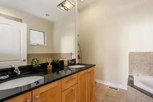 1901 W Division St, Chicago, IL 60622 - Photo 15