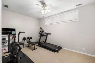1123 W Grace St, Chicago, IL 60613 - Photo 21