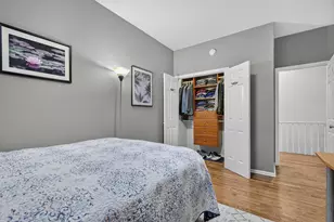 1123 W Grace St, Chicago, IL 60613 - Photo 17