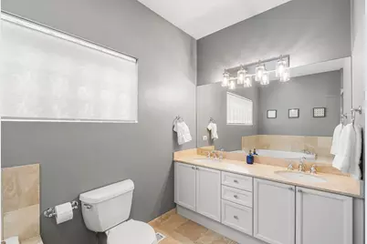 1123 W Grace Street #1E, Chicago, IL 60613 - Photo 13