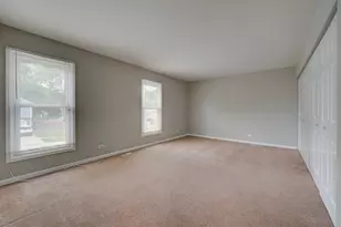 128 Sherman St, Bartlett, IL 60103 - Photo 15