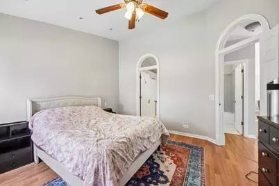1052 Woodhill Court, Elgin, IL 60120 - Photo 9