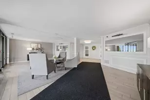 2000 St Regis Dr, Lombard, IL 60148 - Photo 27