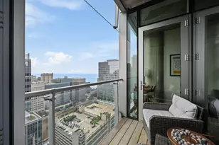 600 N Fairbanks Ct, Chicago, IL 60611 - Photo 11