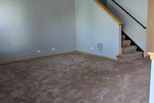 2257 Georgetown Cir, Aurora, IL 60503 - Photo 9