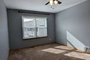 2257 Georgetown Cir, Aurora, IL 60503 - Photo 11