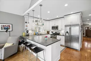 938 Mapleton Ave, Oak Park, IL 60302 - Photo 9