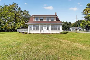 7518 N 2nd St, Machesney Park, IL 61115 - Photo 1