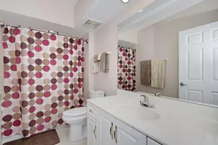 5555 N Cumberland Ave, Chicago, IL 60656 - Photo 19