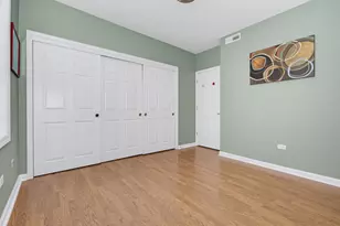 5555 N Cumberland Ave, Chicago, IL 60656 - Photo 15