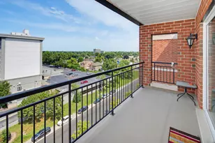 5555 N Cumberland Ave, Chicago, IL 60656 - Photo 21