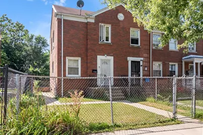 735 E 105th Place, Chicago, IL 60628 - Photo 1