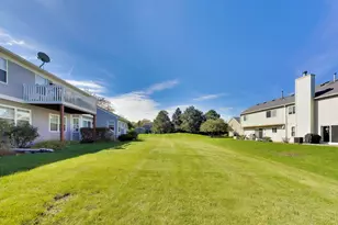 6868 W Mt Vernon Ct, Gurnee, IL 60031 - Photo 23