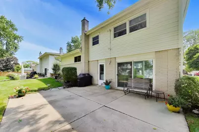 2314 E Lillian Lane, Arlington Heights, IL 60004 - Photo 21