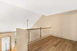 620 N Charter Hall Dr, Palatine, IL 60067 - Photo 17