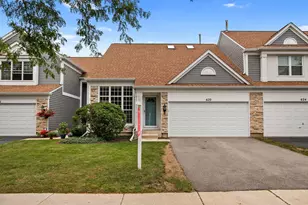 620 N Charter Hall Dr, Palatine, IL 60067 - Photo 1