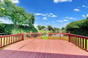 757 Oakwood Dr, Westmont, IL 60559 - Photo 7