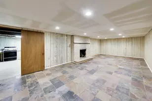 757 Oakwood Dr, Westmont, IL 60559 - Photo 21