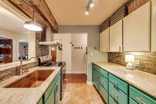 2619 W Agatite Ave, Chicago, IL 60625 - Photo 7