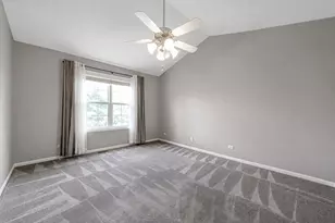 1432 Hampshire Ct, Roselle, IL 60172 - Photo 11