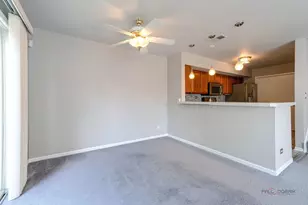 1432 Hampshire Ct, Roselle, IL 60172 - Photo 7