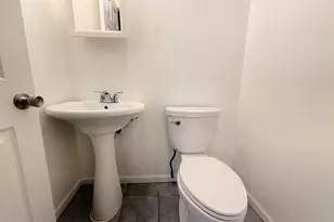 2222 W Rosemont Ave, Chicago, IL 60659 - Photo 9
