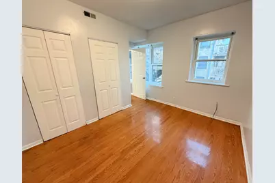 2222 W Rosemont Avenue #2E, Chicago, IL 60659 - Photo 7