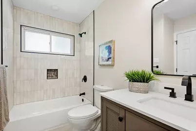 [Address not provided], Glendale Heights, IL 60139 - Photo 17