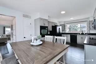 1806 Portsmouth Ln, Schaumburg, IL 60194 - Photo 13