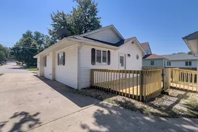 1301 W Wood Street, Bloomington, IL 61701 - Photo 31