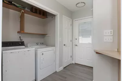 1301 W Wood Street, Bloomington, IL 61701 - Photo 19