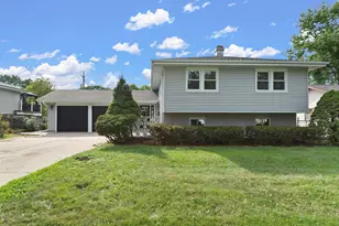 1470 Ashley Rd, Hoffman Estates, IL 60169 - Photo 1