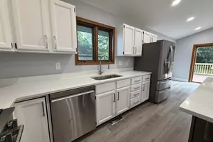 1619 Candlewick Dr SW, Poplar Grove, IL 61065 - Photo 5