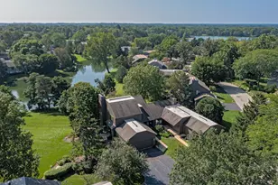 463 Woodview Rd, Lake Barrington, IL 60010 - Photo 1