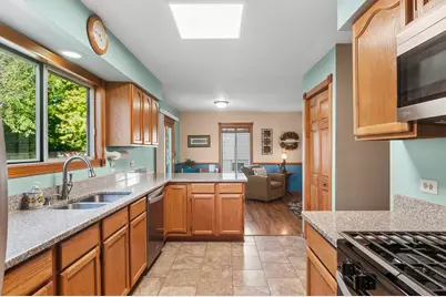 677 Windemere Lane, Carol Stream, IL 60188 - Photo 7