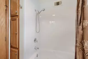 5323 N Natoma Ave, Chicago, IL 60656 - Photo 13