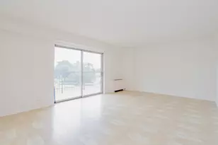 7033 N Kedzie Ave, Chicago, IL 60645 - Photo 5