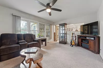641 Clearmont Drive, Elk Grove Village, IL 60007 - Photo 5
