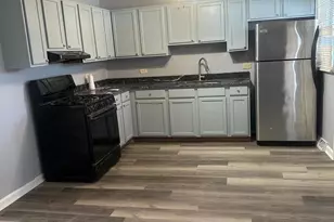15404 Maple Ln, Markham, IL 60428 - Photo 5