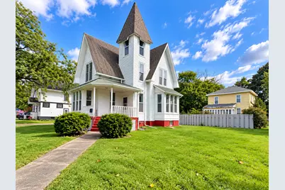208 W Pells Street, Paxton, IL 60957 - Photo 1