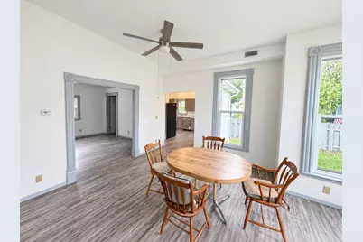 208 W Pells Street, Paxton, IL 60957 - Photo 9