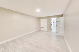 1030 S Fernandez Ave, Arlington Heights, IL 60005 - Photo 9