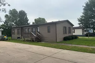 17 Cedar Ln, Sandwich, IL 60548 - Photo 3