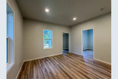 913 W Tremont Street, Champaign, IL 61821 - Photo 11