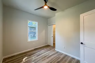 913 W Tremont St, Champaign, IL 61821 - Photo 19